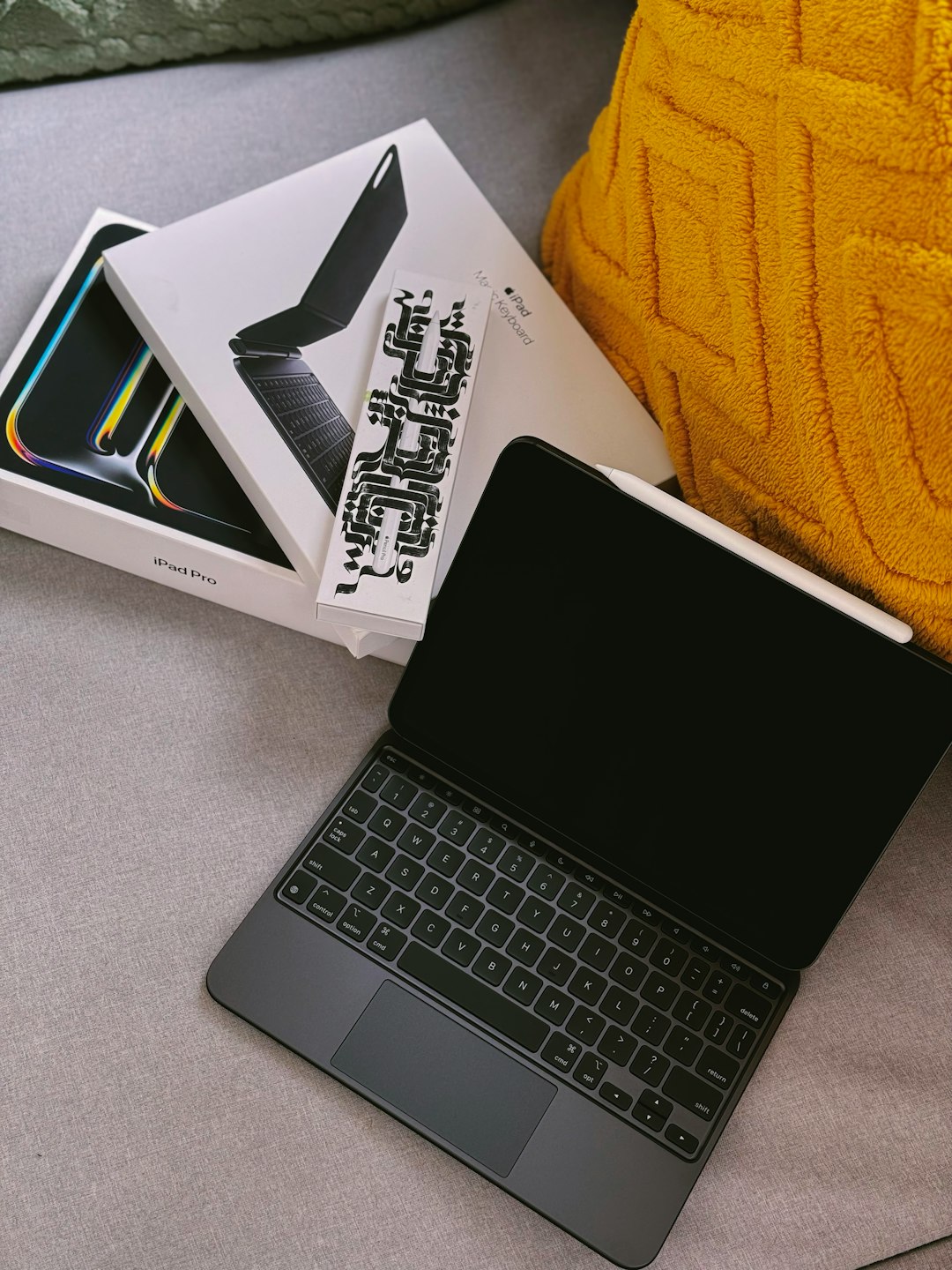 Apple iPad Pro m4 Magic Keyboard Pencil Pro